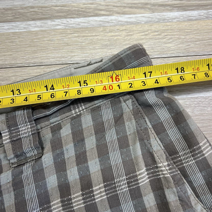 VTG Columbia Men’s Shorts Brown Plaid Chino Size 34 - JN321