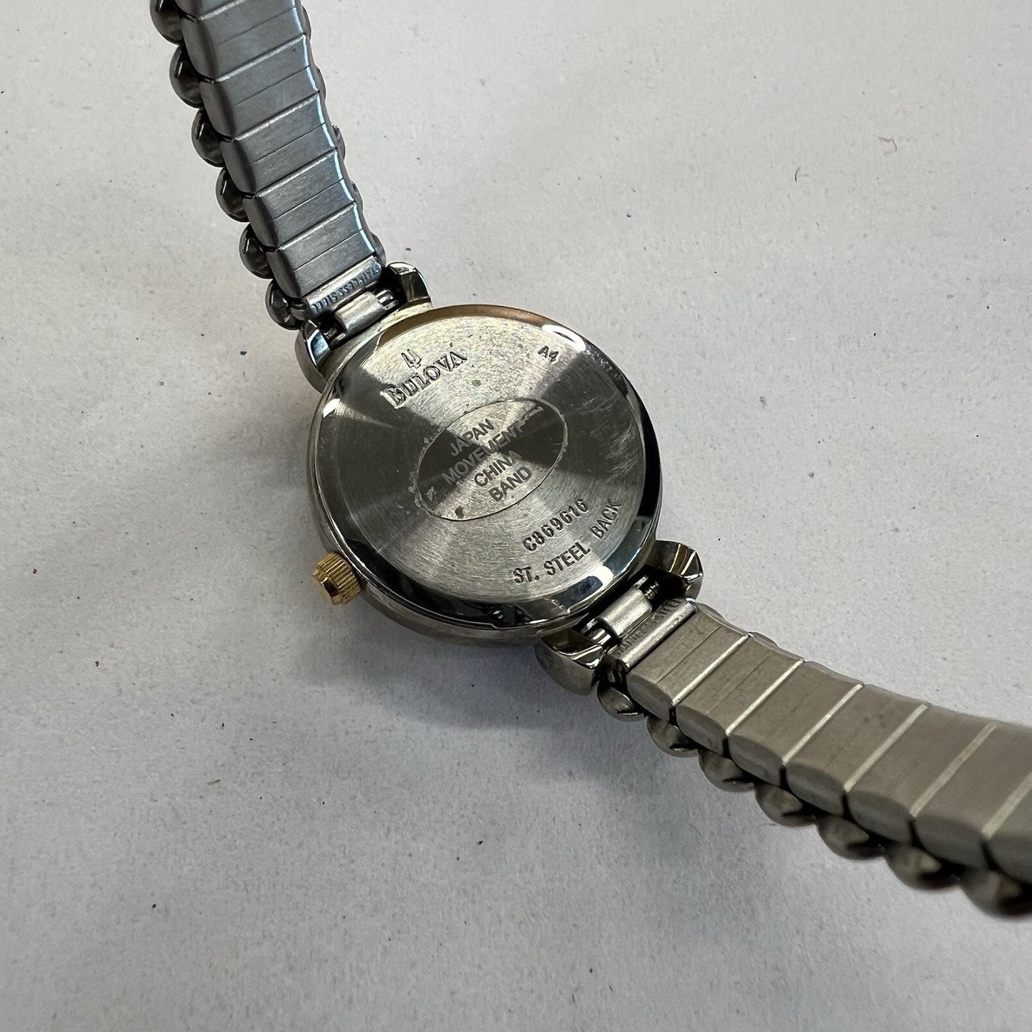 Vintage Caraville By Bulova Women’s Watch Heard Shaped Band UNTESTED - M190