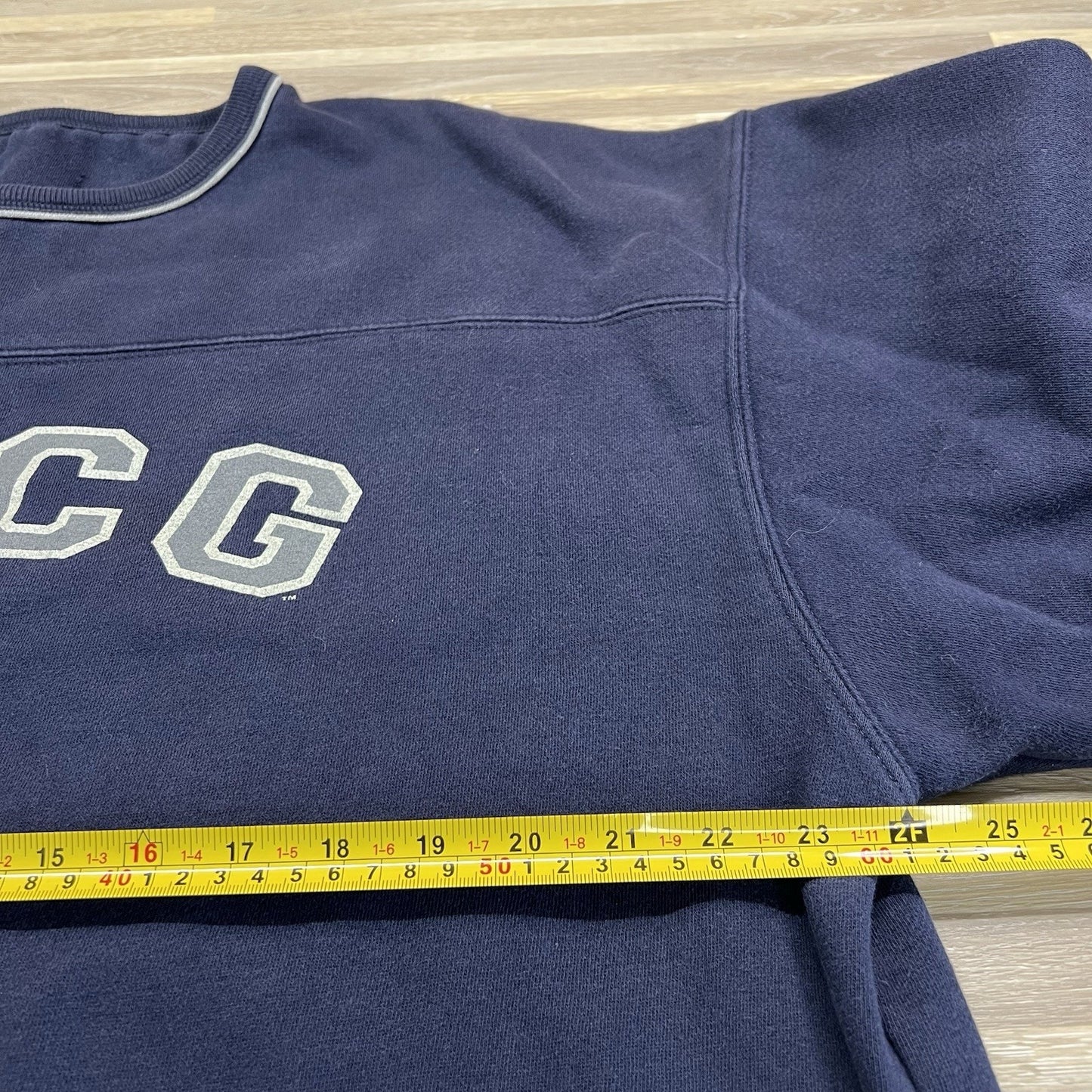VTG 90’s UNCG Collegiate Sweatshirt North Carolina Greensboro L/XL - 0N679