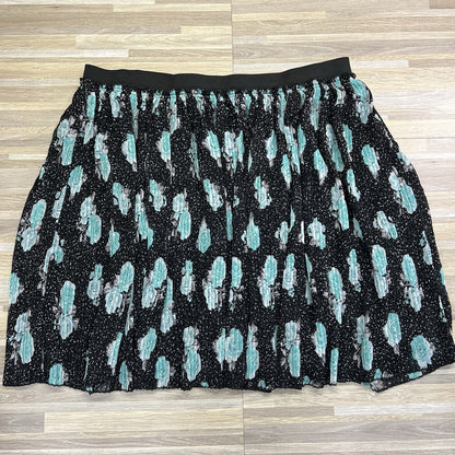 Torrid Women’s Skirt Blue Roses Maxi Size 2 Waist 36 - JN279