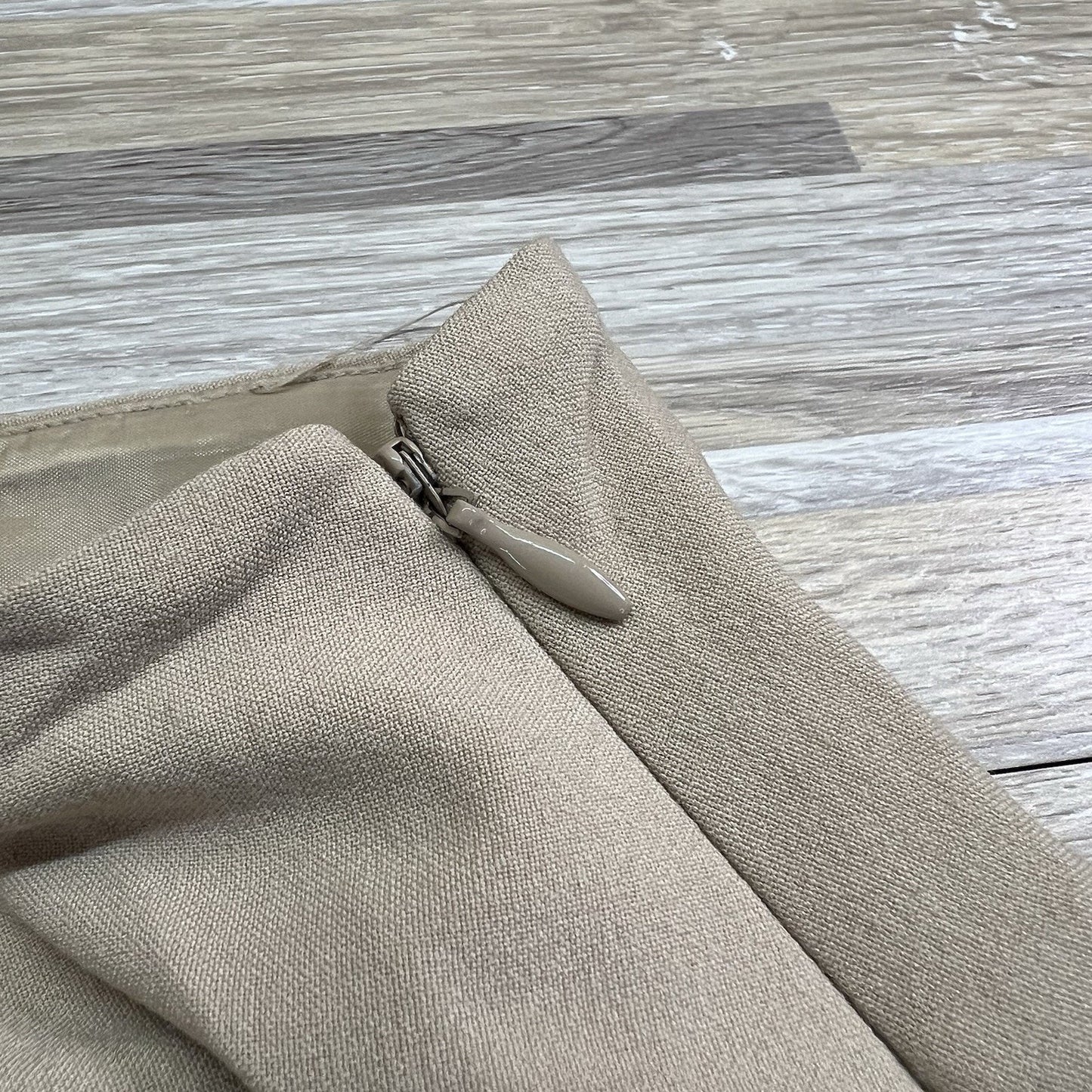 Dressbarn Women's Maxi Pencil With Buttons Skirt Beige Size 10 - JN280