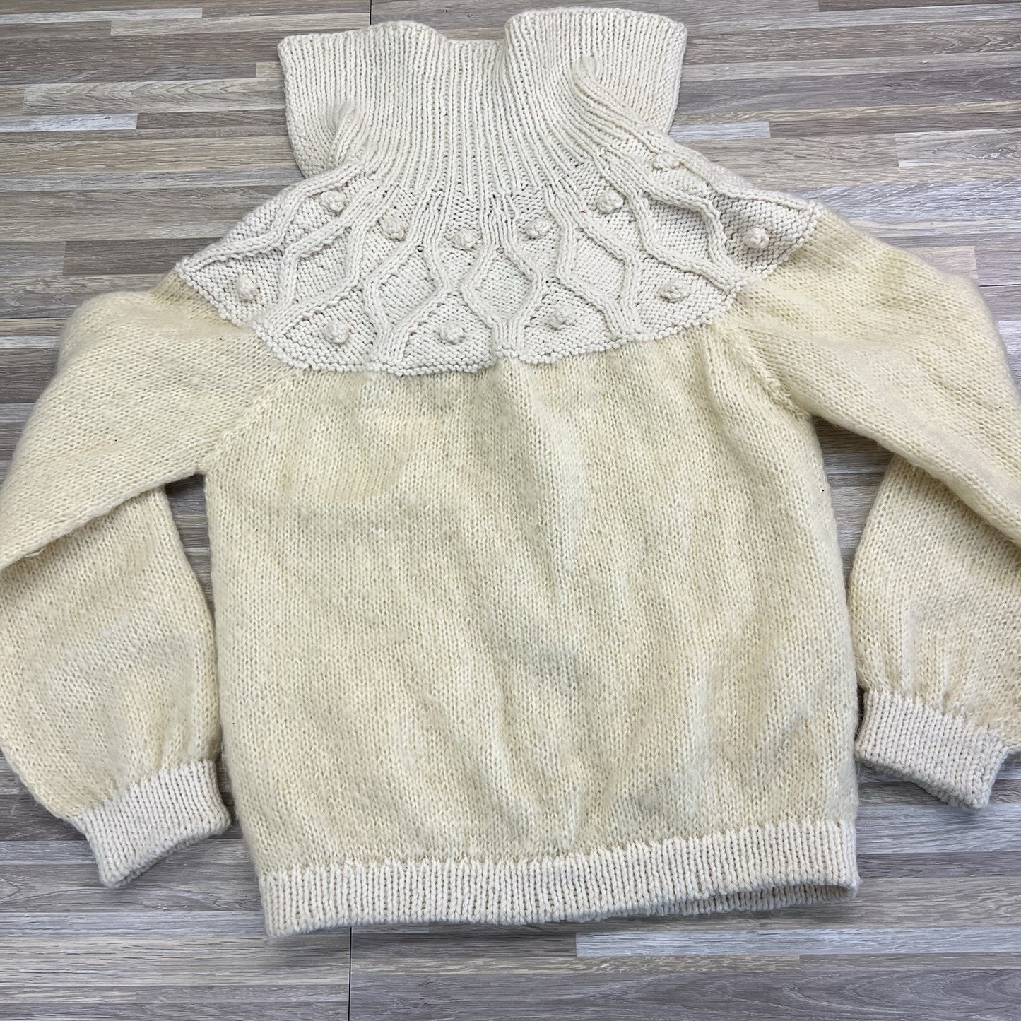 VTG Handmade Zip Up Sweater Women's Large Collar Size S/M Creamy Yellow - 1O648