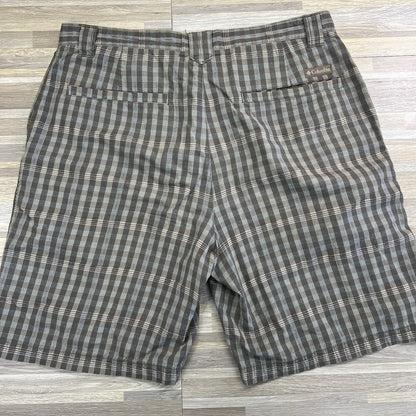 VTG Columbia Men’s Shorts Brown Plaid Chino Size 34 - JN321