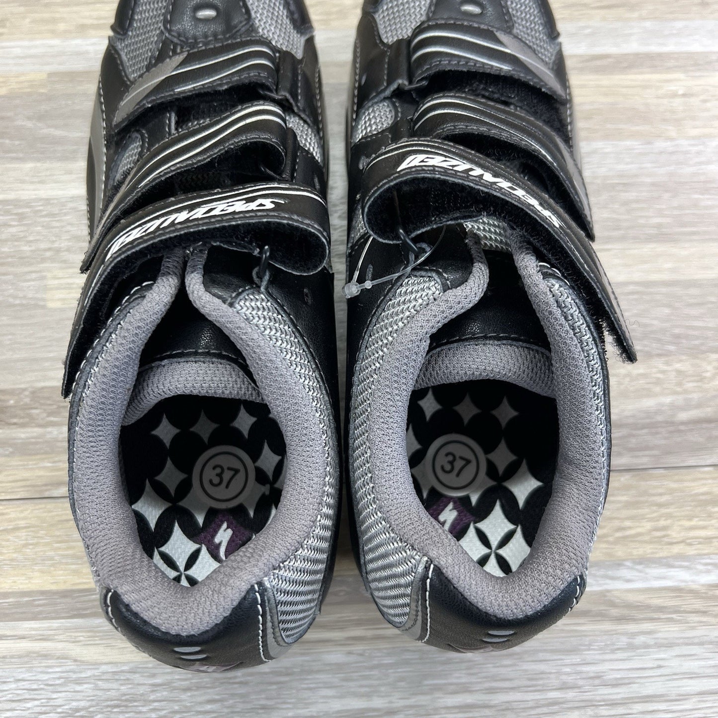 NWOT Specialized Spirita RD Women Cycling Shoes Size 7 Black Grey Clip On -8O645