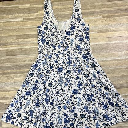 H&M Divided Blue White Floral Sundress Size 4 - JN304